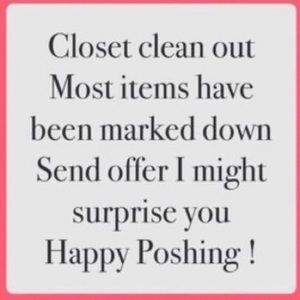 ❤️❤️Clearing closet.  Offers and bundles accepted!❤️❤️